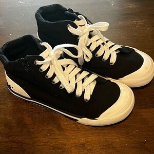 Rocket dog size 7 high top black womens